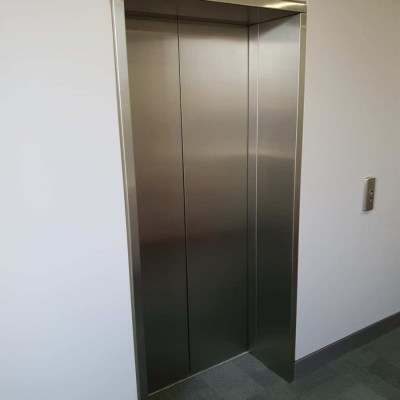 Lift_Entrance_Surrounds_Stainless_Steel-Speedfab
